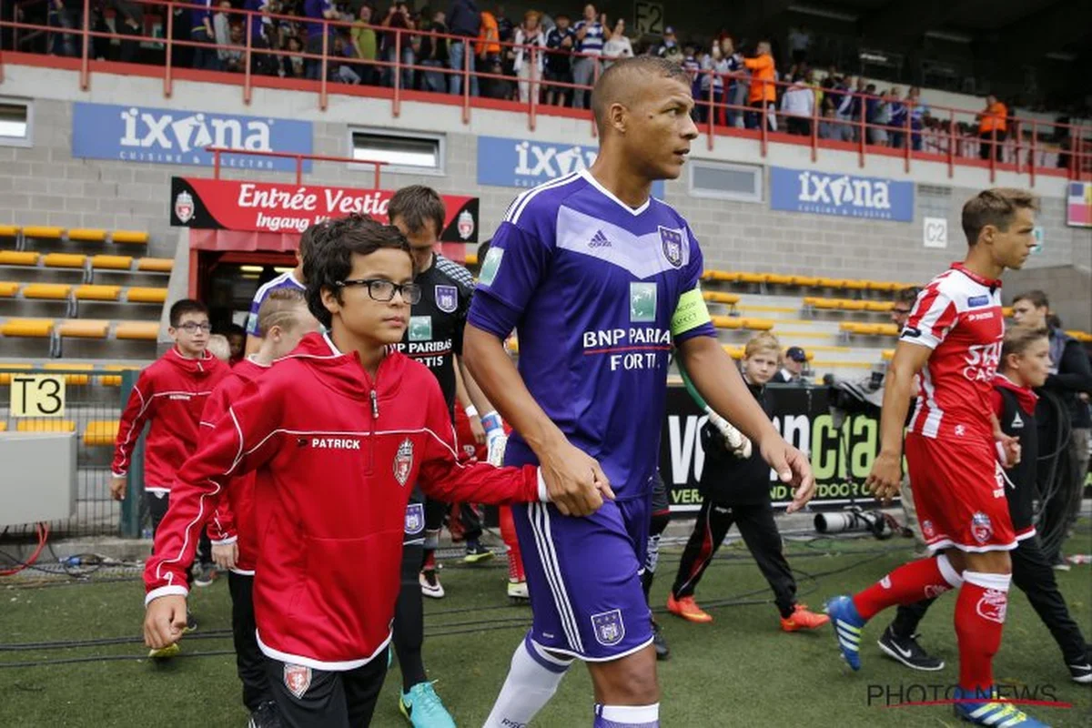 De Maio belde voor het oog van hele Anderlecht-groep naar manager: "Ik wil een nieuwe club"