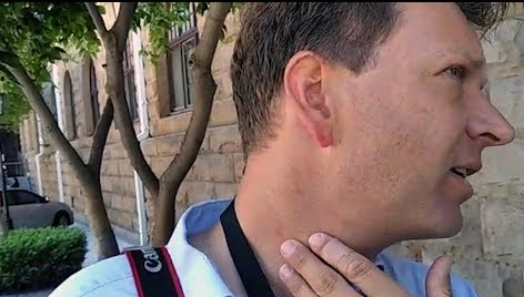 Netwerk24 multimedia journalist was ‘assaulted’ by the EFF’s Floyd Shivambu outside Parliament on Tuesday. Adrian De Kock tells us what happened.