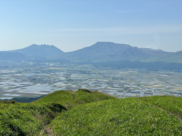 3シリーズ セダンの平尾台・由布岳・阿蘇大観峰・米塚・阿蘇中岳火口に関するカスタム事例の投稿画像13枚目