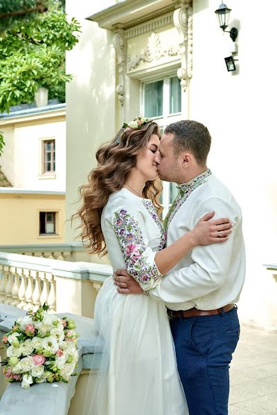 Fotografo di matrimoni Bogdanna Kudrik (bogdana). Foto del 25 ottobre 2019