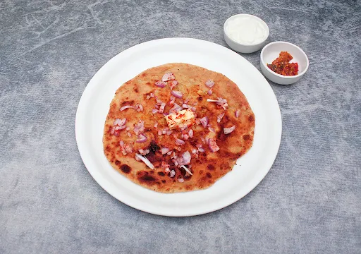 Aloo Pyaz Mixed Paratha With Pickle