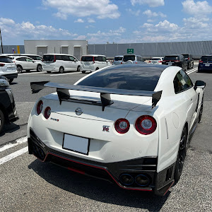 NISSAN GT-R R35