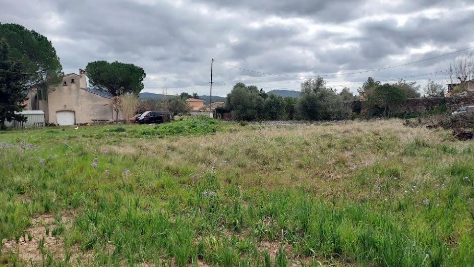 Vente terrain  418 m² à Cuers (83390), 189 000 €