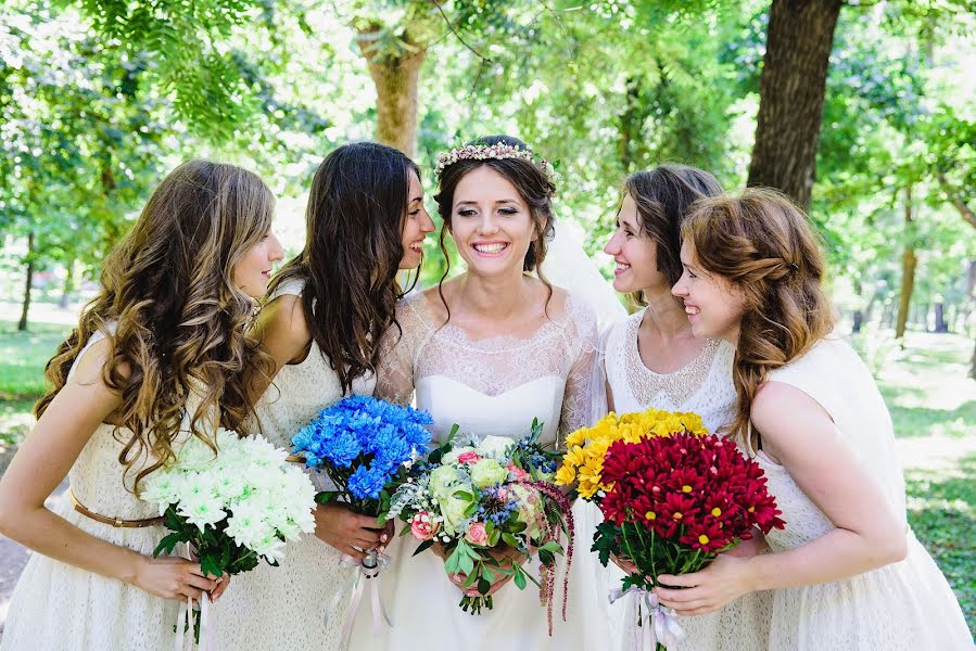 Fotografo di matrimoni Irina Dolotova (dolotova). Foto del 12 agosto 2016