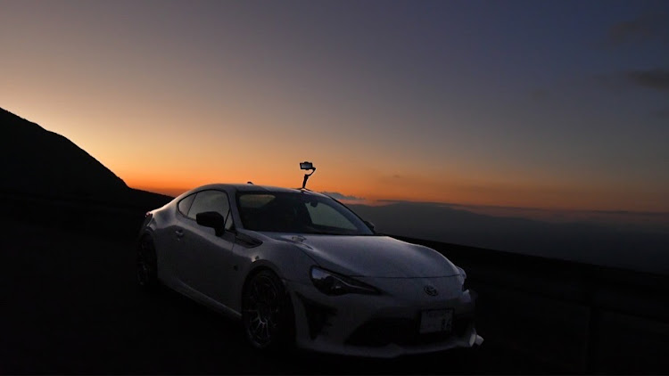 86のzn6・86gr・早朝ドライブ✨に関するカスタム事例の投稿画像2枚目