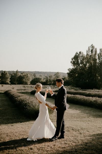 Wedding photographer Julie Verdier (julieverdier). Photo of 26 October 2023