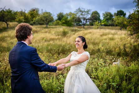 Fotógrafo de casamento Mihai Dumitru (mihaidumitru). Foto de 10 de outubro 2017