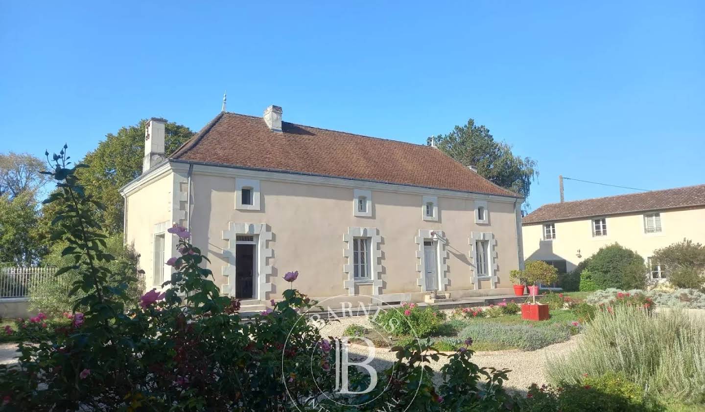 Manoir Lencloître