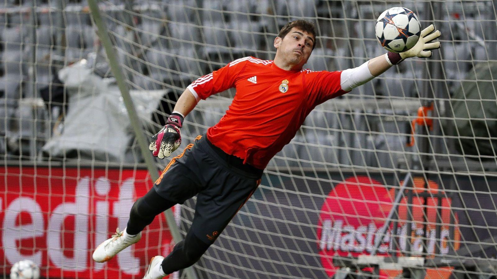 Iker Casillas khi còn thi đấu