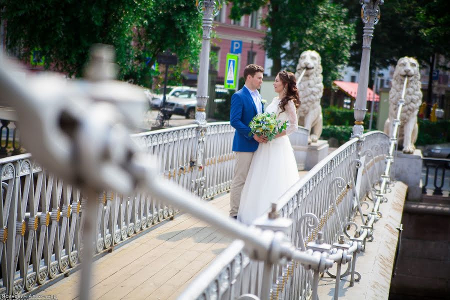 Fotógrafo de casamento Aleksandr Yasinovich (alex911). Foto de 5 de agosto 2016