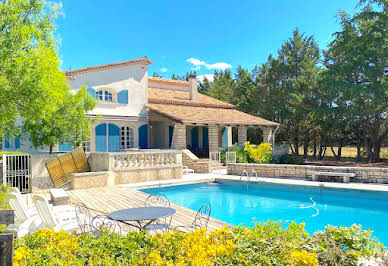 Maison avec piscine et jardin 2