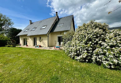 House with pool and terrace 10