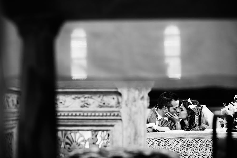 Fotografo di matrimoni Giulio Cesare Grandi (grandi). Foto del 23 giugno 2015