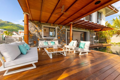 Villa with pool 5