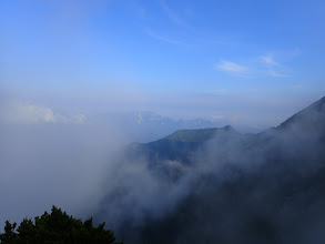 トンガリは東谷山