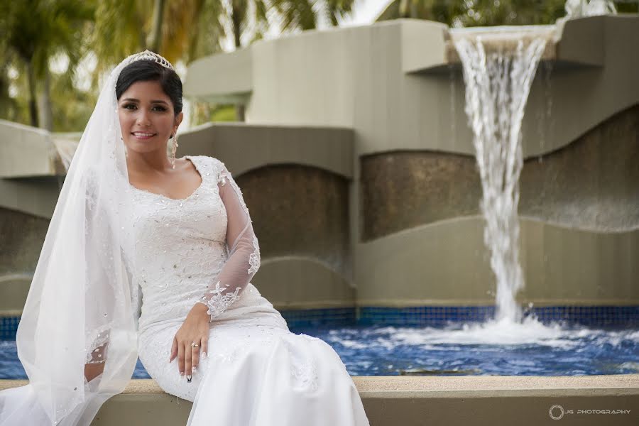 Fotografo di matrimoni Jonat González (jonathangonzale). Foto del 10 aprile 2017