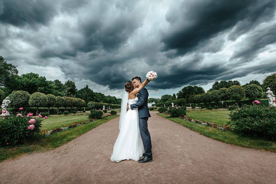 Fotografo di matrimoni Roman Sinyakov (resinyakov). Foto del 14 giugno 2018