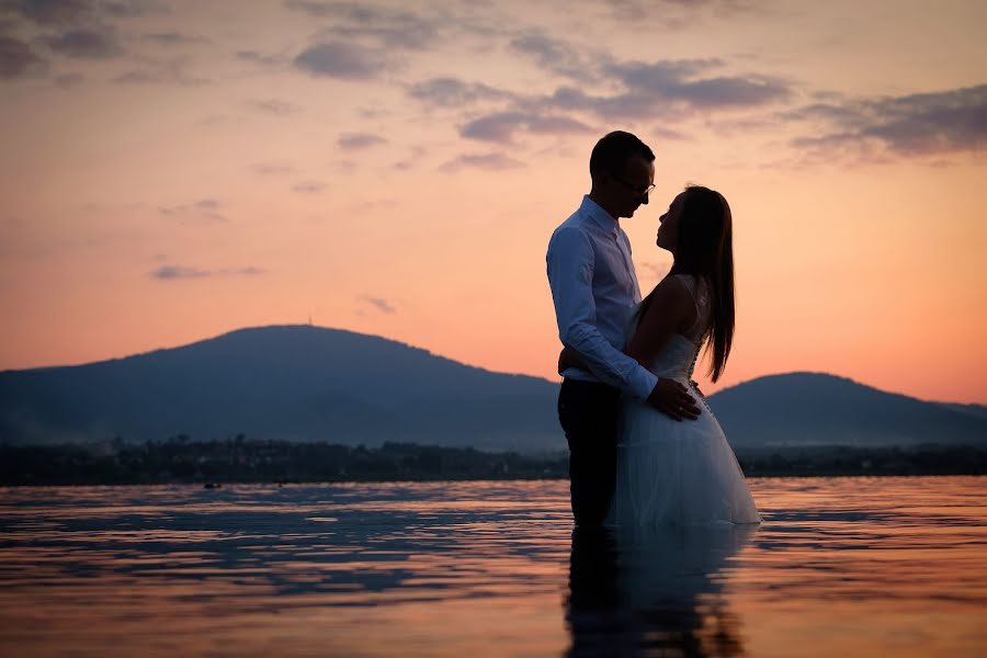 Fotógrafo de casamento Leszek Pasko (leszeczek). Foto de 24 de fevereiro 2020