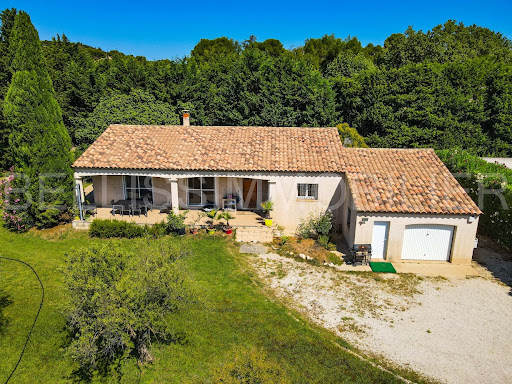 Villa with terrace 1