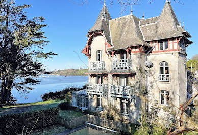 Maison avec piscine en bord de mer 16