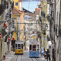 Nel centro di Lisbona  di Luciano Fontebasso