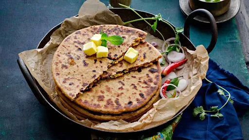 Veg Keema Kulcha