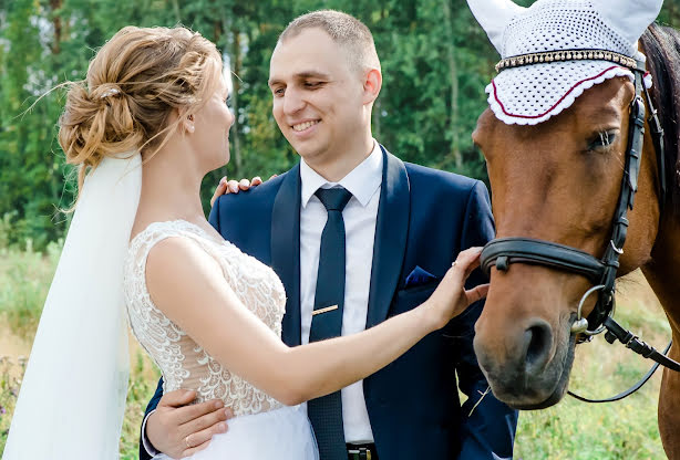 Fotógrafo de casamento Olga Pukhta (olechka2992). Foto de 23 de agosto 2020