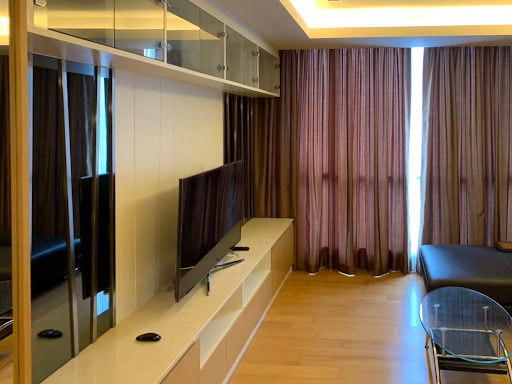 Appartement avec piscine 1