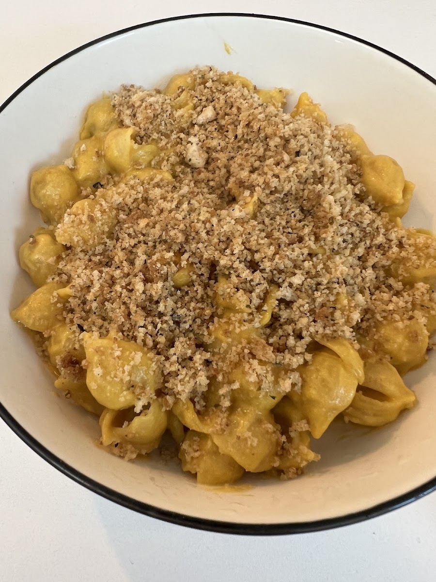 G/f vegan pumpkin mac n cheez