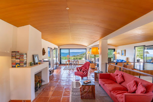 Property with pool 3