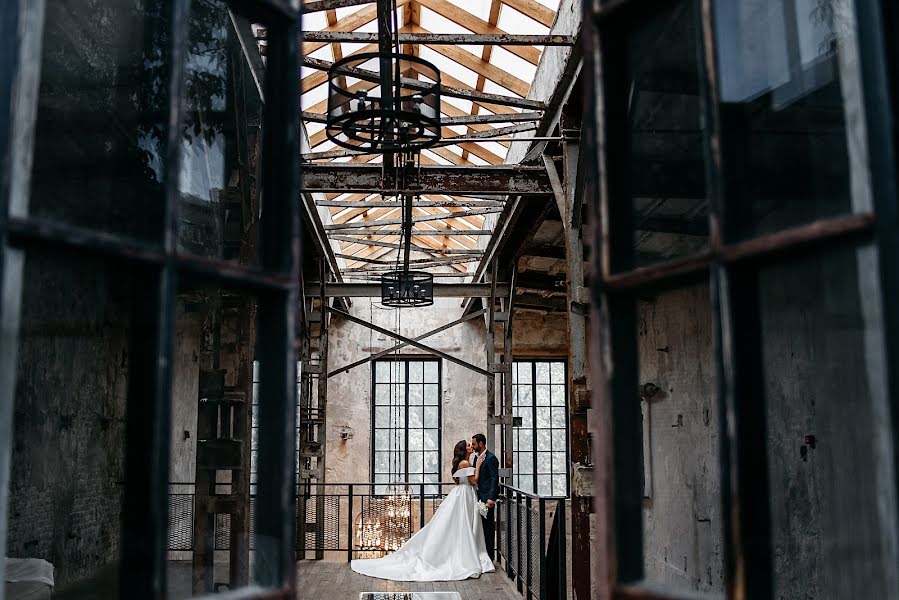 Fotografo di matrimoni Leonid Leshakov (leaero). Foto del 18 ottobre 2018