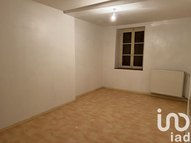 Vente maison 3 pièces 89 m² à Le Donjon (03130), 22 000 €