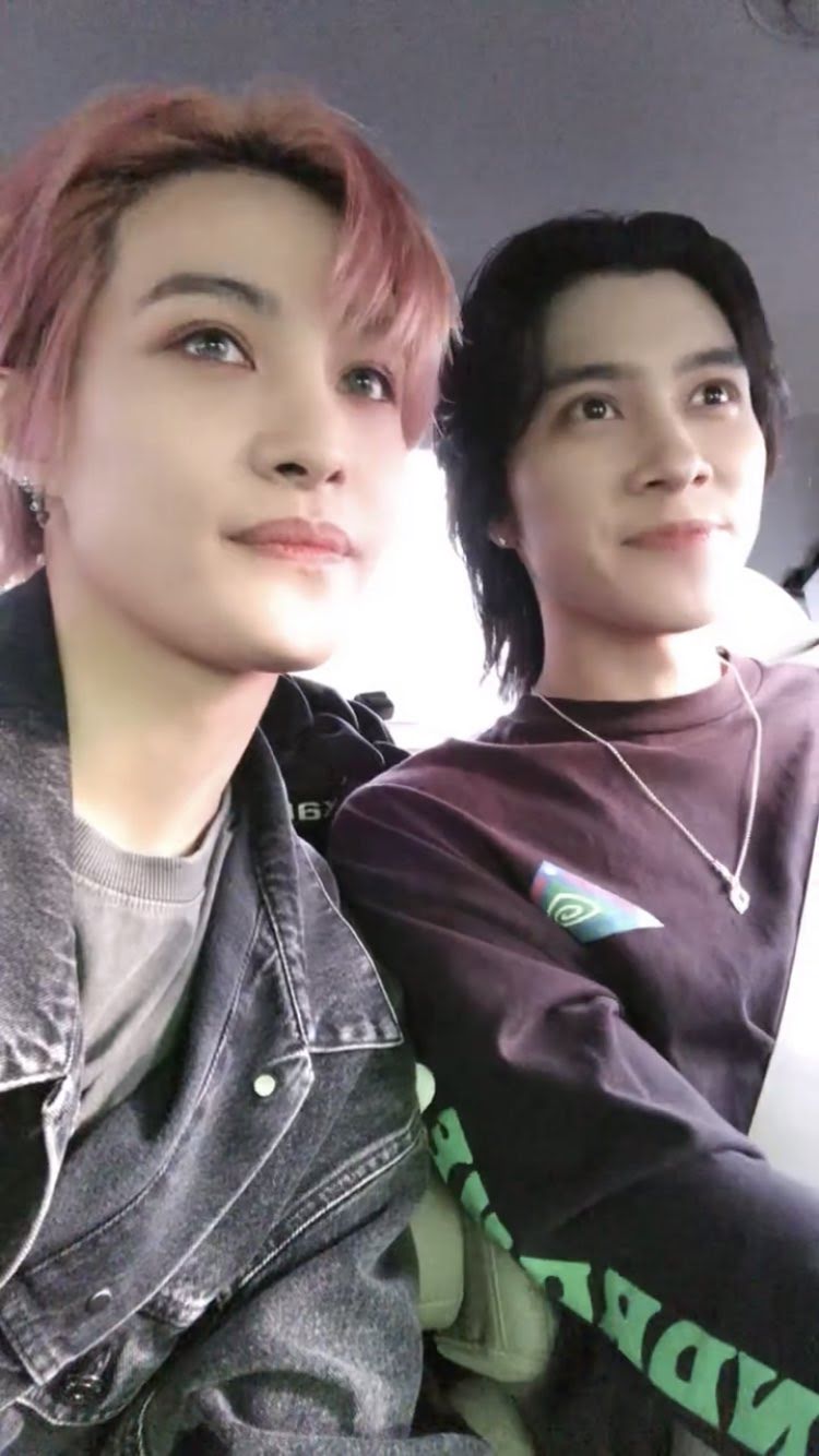 yanyang hendery weibo live @littlekuns_Twitter