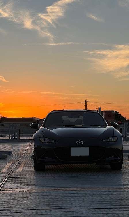 ロードスターのドライブ・夏の終わり・夕日と愛車に関するカスタム事例の投稿画像1枚目