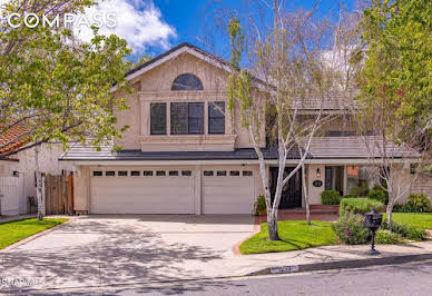 House with pool 2