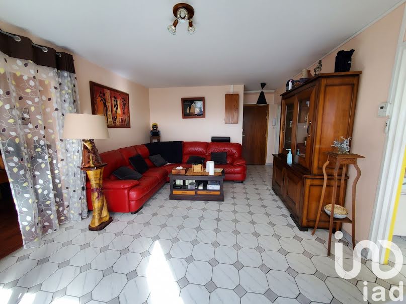 Vente appartement 4 pièces 68 m² à Bron (69500), 210 000 €