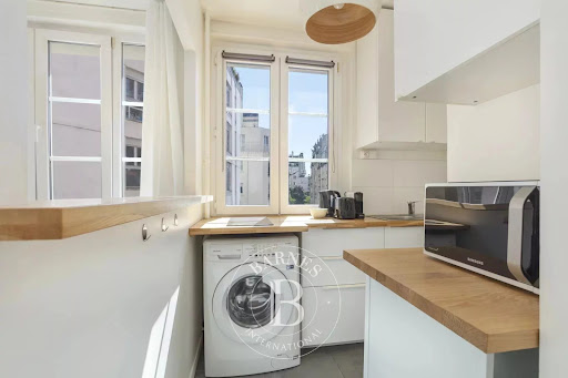 Buy this luxury apartment / penthouse in Paris 16ème (75016)