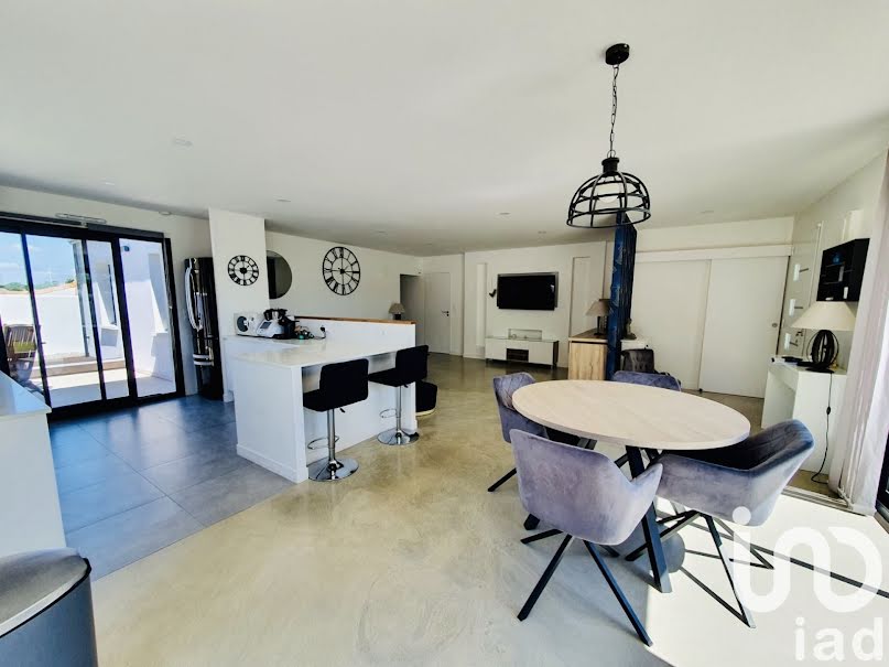 Vente maison 4 pièces 104 m² à Ferrieres (17170), 299 000 €
