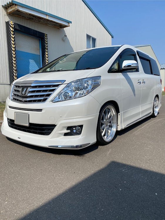 アルファードの車高調整に関するカスタム事例の投稿画像3枚目