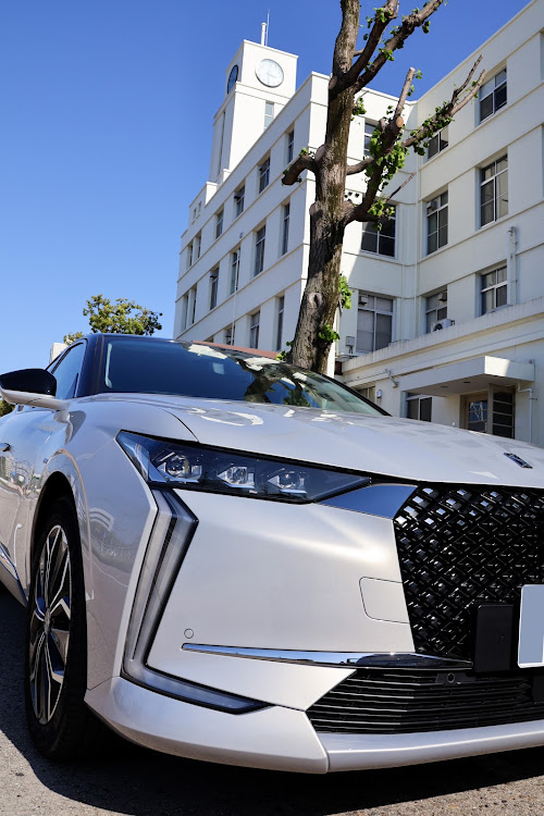DS4のJAGUAR XF・DS4・聖地巡礼・大江時計台航空史料室・コラボに関するカスタム事例の投稿画像3枚目