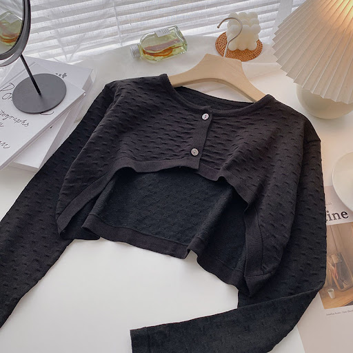 Title 5, Irregular short foldable tops and fashionable l...