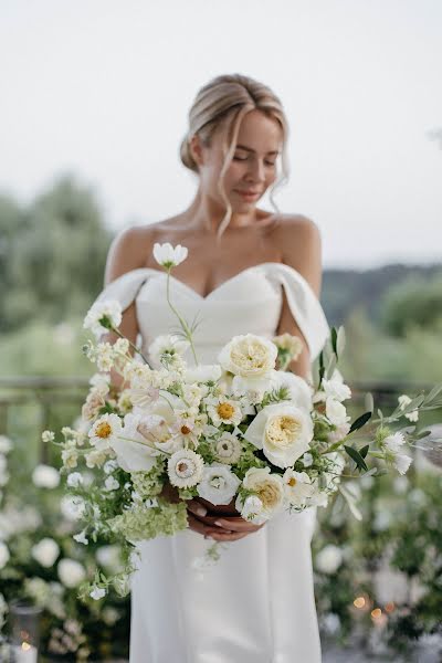 Fotógrafo de casamento Olya Karrera (olyacarrera). Foto de 12 de abril 2022