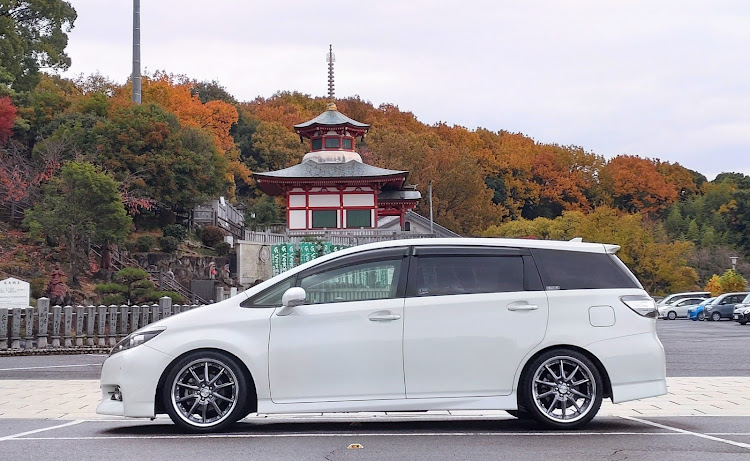 ウィッシュの2024ベストショット12月・冬の空と愛車・紅葉と愛車・成田山⛩️・寂光院に関するカスタム事例の投稿画像5枚目