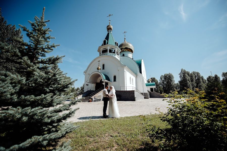 Fotógrafo de casamento Lyubov Islanova (islanova). Foto de 18 de janeiro 2023