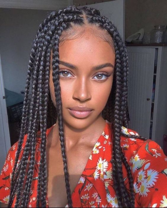 33 Flattering Big Forehead Hairstyles for Pretty Girls