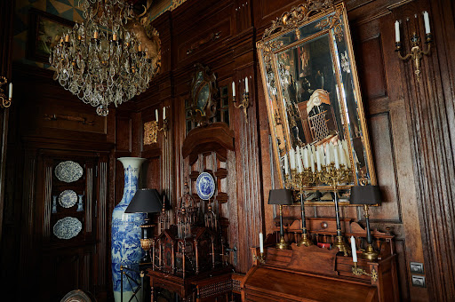 Amazing Hall