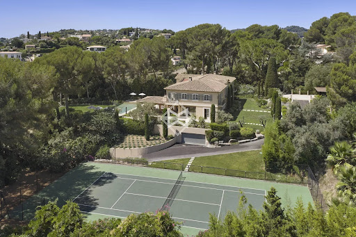 Villa avec piscine 1