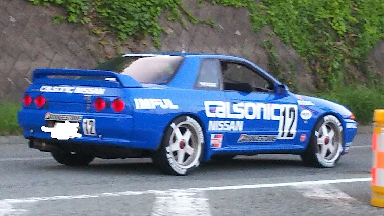 Cima-F50さんが投稿したエムズガレージ・ドライブ・渋滞中の車窓から・スカイラインGT-Rに関するカスタム事例の投稿画像4枚目