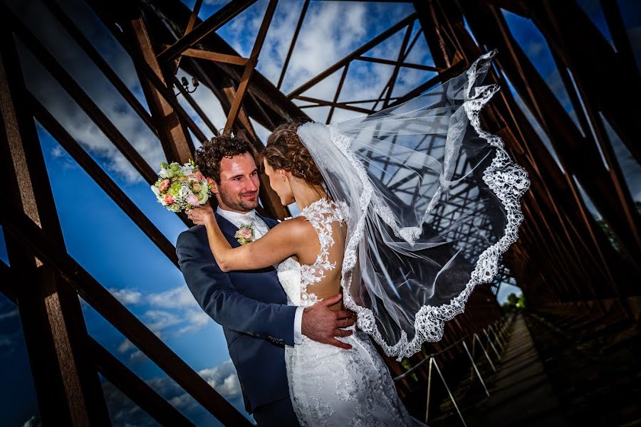 Fotógrafo de casamento Axel Breuer (axelbreuer). Foto de 5 de julho 2016