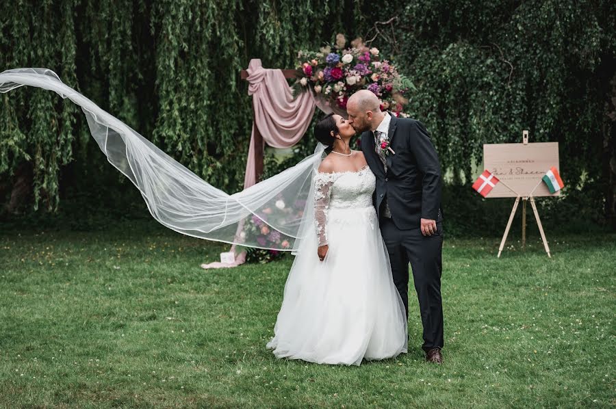 Fotografo di matrimoni Juli Behrendt Bexkens (julibexkens). Foto del 15 luglio 2020